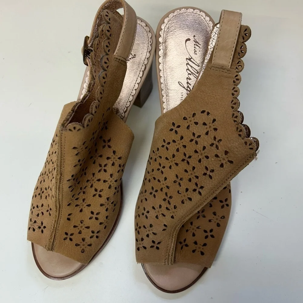 Miss Albright Peep Toe Sling Back Sandals